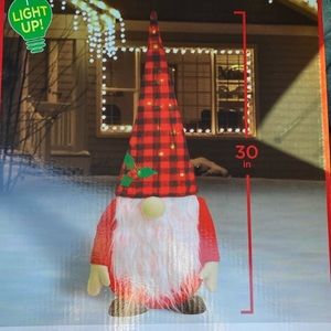 FLASH SALE🎄30” Gnome NIB Holiday Christmas Light Up